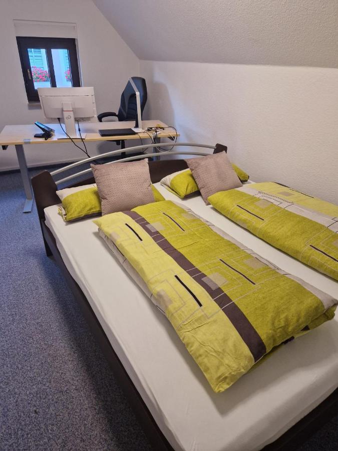 Ferienwohnung Zentrum 룩카우 외부 사진